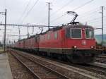 Re 4/4 11185, Re 6/6, Re 4/4 und noch eine ...