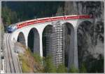 RE 1140 mit Ge 4/4 III 647 Gr�sch . (24.10.2009)  ...