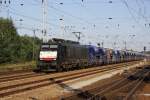 MRCE ES 64 F4-996 zieht am 01.09. 09 einen Rail Pro-Schotter ...