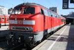 Die 218 141-0 mit einem RE in M�nchen HBF, aufgenommen ...