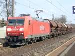185 004 durchf�hrt mit einem Kalizug den Bahnhof Ronshausen (Hessen) ...