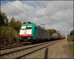 E186 233 (2841) konnte mit einem langen G�terzug vor Montzen ...