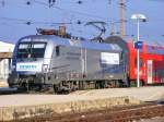 1x16-werbeloks 1116.038 'Siemens-lok' am 28.12.2008 im Bahnhof Neunkirchen N� mit einem Regionalzug aus Wien nach Payerbach-Reichenau.