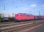 Baureihe 140 613-1 kommt am 19.05.2005 durch Aschaffenburg Hbf.  ...