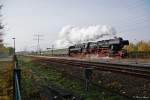 br-52--kriegslok-52-drg-dr-db--nicht-052-db- Durch den Berliner Osten ging es heute gleich 3 Mal
Start und Ziel war der Berliner Ostbahnhof. Die Fahrt f�hrte �ber das Biesdorfer Kreuz, Hohensch�nhausen, Karower Kreuz, Pankow, Greifswalder Strasse, Lichtenberg, Rummelsburg
Hier zu sehen 52 8177-9 bei ihrer zweiten Tour in H�he des Tierpark Berlin kurz vor dem Biesdorfer Kreuz.
Im Vordergrund die Gleise der U-Bahn Linie U 5
01.11.2009
