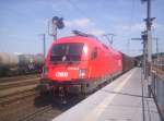 Baureihe 1116 151-0 f�hrt am 19.05.2005 durch Aschaffenburg Hbf.  ...