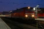 218 485 mit RE 32688 am 31.10.2009 in M�nchen Hbf. ...