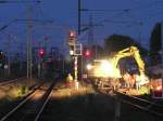 Gleisbaumaschinen und -krane 20.05.2005 Nachtbaustelle in Wustermark