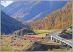 R1944 n�hert sich Ardez. ...  Herbert Graf 04.11.2009
