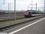 rbde-560-npz Der RBDe 562 003 schob am 16.4.05 einen Zug der S1 nach Frick.