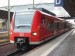 425-804 (425-303) steht in Heidelberg Hbf und wartet auf ihre ...