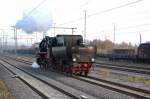 52 8047-4 beim Umsetzen am 31.10.2009 Im Bahnhof Freiberg(Sachsen).  ...