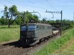 Ae 6/6 11411 Zug (ohne Kantonswappen) am 25.5.05 kurz nach ...