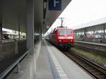 120-144 schiebt ihren IC aus Mannheim Hbf.  ...