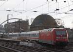 101 066-9 schiebt einen ...  Marius Gerads 11.01.2010