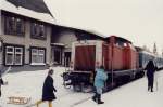 213 337 mit Personenzug ...  G�nther Glauz 08/2002