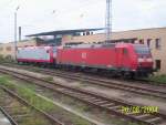 Am 20.08.2004 standen CFL 4001 und 185 096 in Hennigsdorf. ...