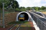 Tunnel unter dem Hauptfriedhof: ...  Gisela, Matthias und Jonas Frey 21.07.2005