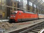 101 028-9 am 23.07.2005 in Frankfurt(M)Hbf.  ...