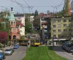 Rasenbahnk�rper der Linie U2 ...  Gisela, Matthias und Jonas Frey 24.07.2005