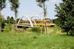 Stadtbahnbr�cke mit 3201/3202 in Ostfildern-Scharnhauser Park. Die Br�cke soll wohl ...