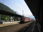 Eine Re 10/10 (Re6/6 und Re 4/4 / ) fuhr am 28.7.05 ...