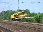Weichentransdport im Bahnhof Rheda-Wiedenbr�ck am 24.07.2004. In Bereich der Bahnhofseinfahrt ...