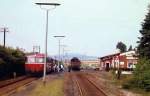 TSB Taunusbahn �berholung im Bahnhof Werheim. Links VT in Richtung Usingen, rechts der Vormittags-�G, 1. H�lfte der 1980iger Jahre.