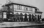 TSB Taunusbahn Bahnhof Usingen - Westseite (kurz nach der Er�ffnung), gesehen im Heimatmuseum Usingen, 1. H�lfte der 1980iger Jahre.
