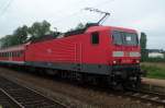 143 876-1 schiebt ihre ...  Utz Schr�der 02.08.2005