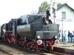 2005-08-08 17:05, Beekbergen (NL)
Ex DR-52-8139 nimmt wasser ein  ...