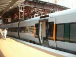 X31 - 32 X31 Contessa Mittel- und Endwagen am 05.09.2002 im Bahnhof Kopenhagen H. Bei dieser Aufnahme ist die Fahrzielangabe Malm� C erkennbar.