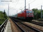 BR 101 Lokportraits 101 013-1 mit einem EC bei der Einfahrt in den Bahnhof H�tteldorf; Richtung St. P�lten, am 10-09-2002