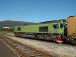 TGOJ Trafik T 66 713 am 08.09.2002 mit G�terzug in Fauske/Norwegen.