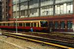 Eine S-Bahn ...  Thomas Wendt 10/2001