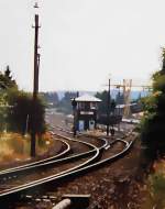 TSB Taunusbahn Bahnhofsausfahrt in Usingen Richtung Gr�venwiesbach (verfremdetes Foto), 1. H�lfte der 1980iger Jahre.
