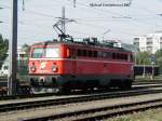 br-1042 1042 049-5 wartet im Bahnhof Stadlau auf ihren n�chsten Einsatz am 13-09-2002