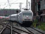 Metropolitan MET 1033 f�hrt am 26.09.2002 in den Bf Hamburg Hbf ein.