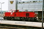 2070 046-4 Verschub in Wien S�dbahnhof (ostseite) am 08-09-2002  ...