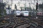 br-402-ice-2 ICE 2 & 3 vor K�ln Hbf am 4-11-2005