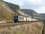 BR 185 mit Zugen Am 18.11.2005 kam 185 545 von MRCE vermietet an R4C mit einem LTE Zusatzzug durch Karlstadt am Main. 