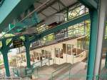 Schwebebahnwagen in der Bergstation ...  Volkmar D�ring 16.01.2006