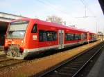 br-650-regioshuttle-db Zwei VT650.3 stehen am Morgen des 3.5.06 in Pforzheim auf Gleis 1.