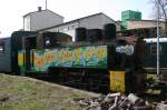 waldviertlerbahn Eine Dampflok der Waldviertler Schmalspurbahnen wartet in Heidenreichstein auf ihr weiteres Schicksal. (17.4.2006)