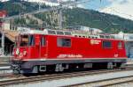 e-loks-ge-4-4-ii RhB - Ge 4/4 II 627 'REICHENAU-TAMINS' am 09.05.1999 in Davos Dorf - Thyristor-Streckenlokomotive - �bernahme 02.08.1984 - SLM5268/BBC - 1700 KW - Gewicht 50,00t - L�P 12,74m - zul�ssige Geschwindigkeit 90 km/h - �2=08.11.1991 - �1=04.11.1997 - Logo RhB rh�toromanisch.

