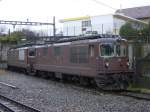 BLS 2 Re 4/4 abgestellt am 28.12.02 in Glattbrugg  ...