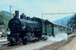 strecke-oberland-ch-di RhB Dampfzug 3747 f�r RH�TIA INCOMING von Ilanz nach Disentis am 13.08.1992 in Rueun mit Dampfok G 4/5 107 - B� 2060 - B 2246 - D� 4052I - B 2245.Hinweis: gescanntes Dia.
