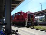 BR 362 BR 362 rangiert auf dem Rostocker Hbf S-Bahn Waggons zum Abfahrtsgleis
9.6.06