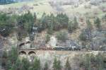 strecke-albulabahn-1-rei-fi RhB Dampf-GmP f�r Dampffreunde der Rh�tischen Bahn 3531 von Landquart nach Filisur am 23.04.1999 kurz nach Zalaint-Tunnel zwischen Alvaneu und Filisur mit Dampflok G 2/4 1 - B� 2060 - D� 4052II - E 6604 - E 6605 - Kk 7046 - Hinweis: So verkehrte etwa vor 100 Jahren ein GmP, bevor die RhB die gro�en Dampfloks G 4/5 beschafften. Teleaufnahme, gescanntes DIa

