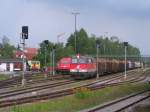 br-2043 2043 020-3 war schon von lange vor der Durchfahrt im  Bhf. RIED i.I. mit ihrem G�terzug zu H�ren!  2006-08-10